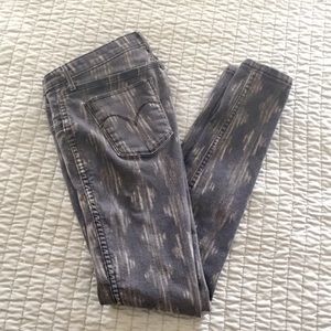Levi’s Reversible Jean